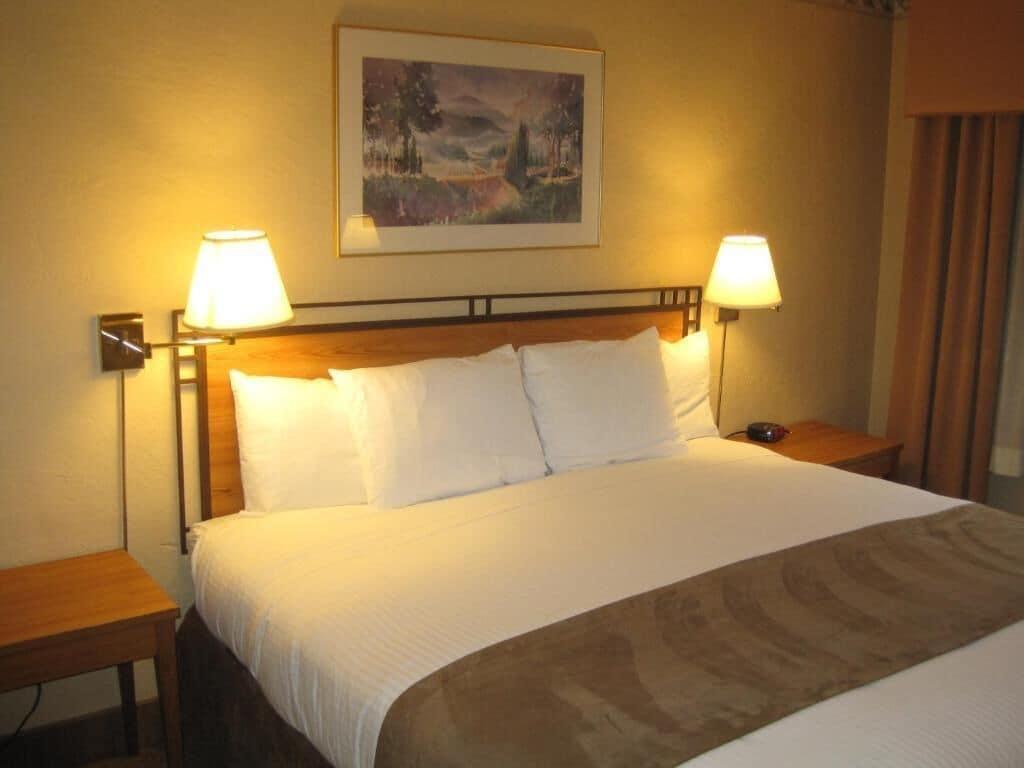 Travelodge By Wyndham Seattle By The Space Needle Экстерьер фото